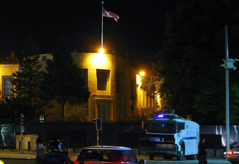 اغلاق البعثات الدبلوماسية للولايات المتحدة وايران في انقرة