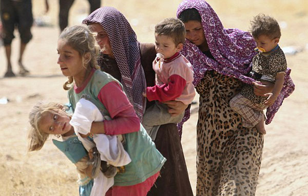 مرصد الحريات: داعش يحتجز 3000 امرأة ايزيدية