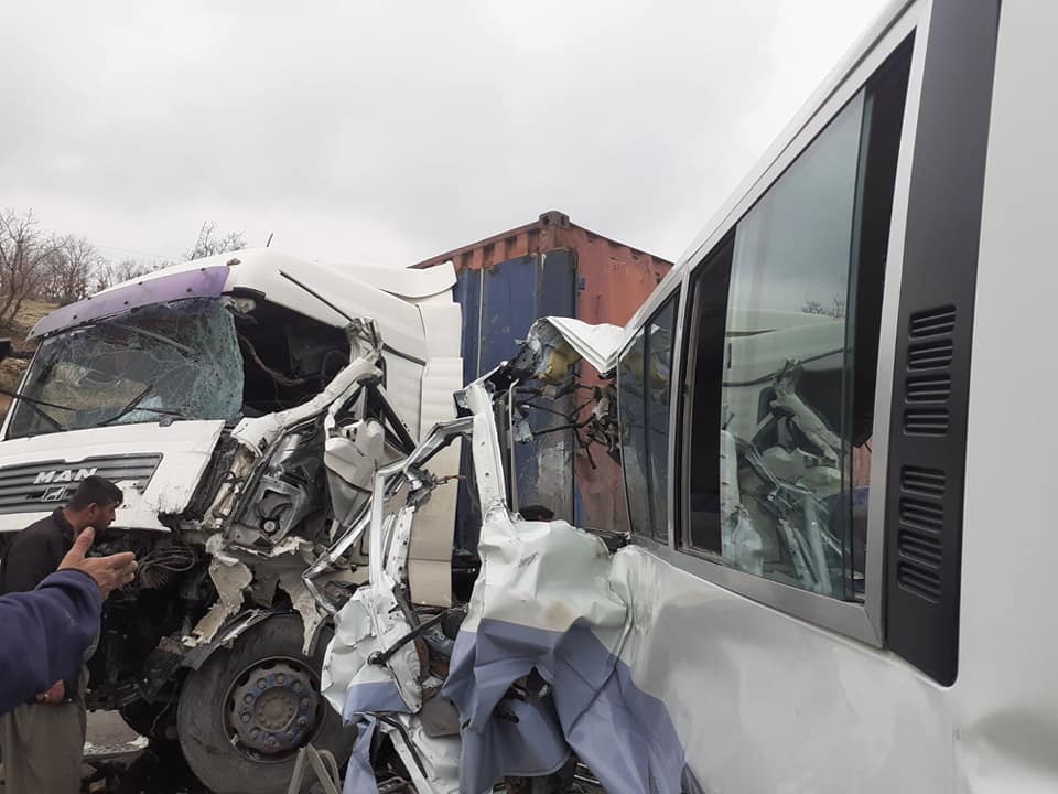 اصابة 20 شخصا في حادث على طريق دربنديخان-السليمانية