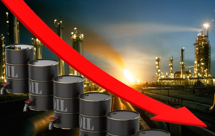النفط يهبط متأثرا بارتفاع مخزونات الخام الأمريكية وإنتاج أوبك