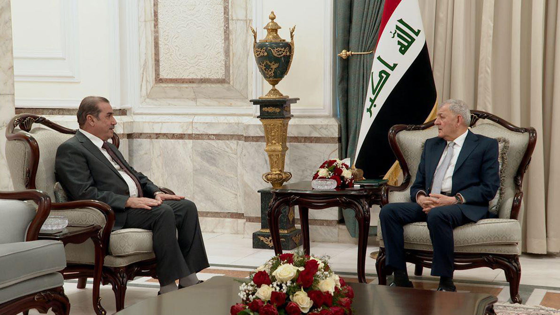 رئيس الجمهورية يلتقي السفير العراقي في أنقرة 