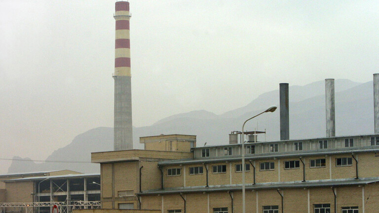 طهران تبدأ اختبارات أجهزة طرد مركزي متطورة 