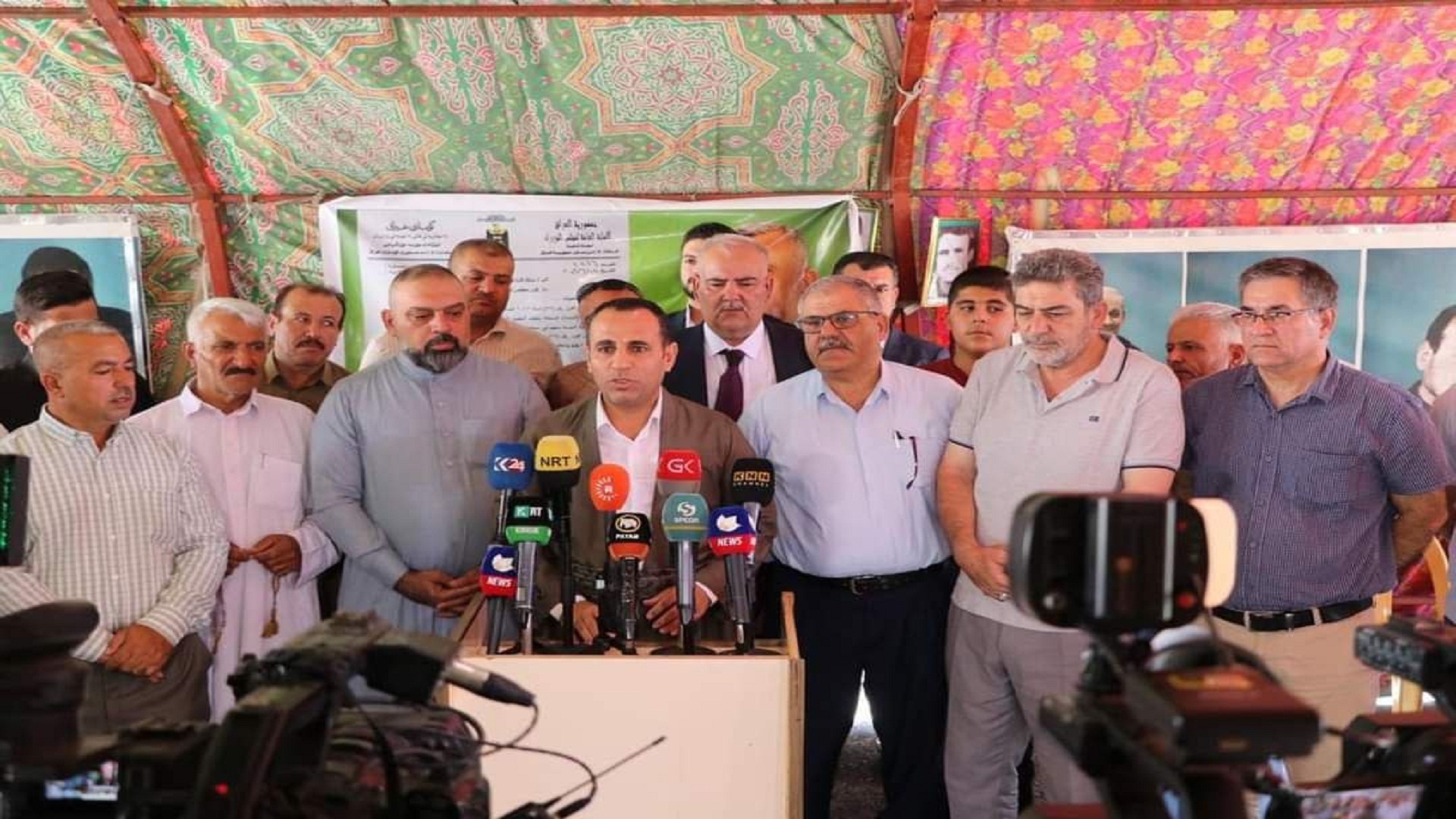 رئيس هيئة المناطق الكوردستانية يحتفل بالعيد مع الفلاحين في مخيمهم حنوب كركوك 