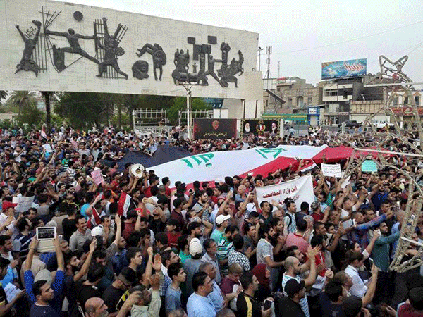 استمرار التظاهرات في بغداد والمحافظات الجنوبية 