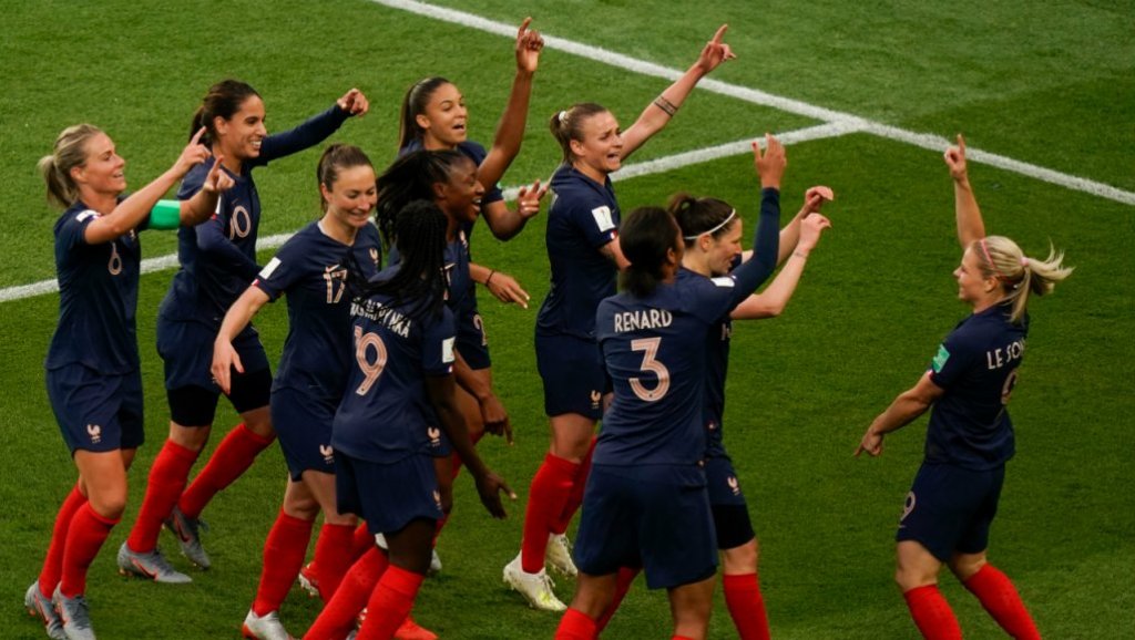 فرنسا تكتسح كوريا الجنوبية في افتتاح مونديال السيدات 