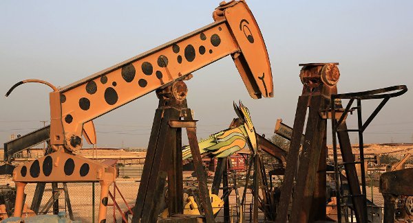 هبوط أسعار النفط في تعاملات الاثنين
