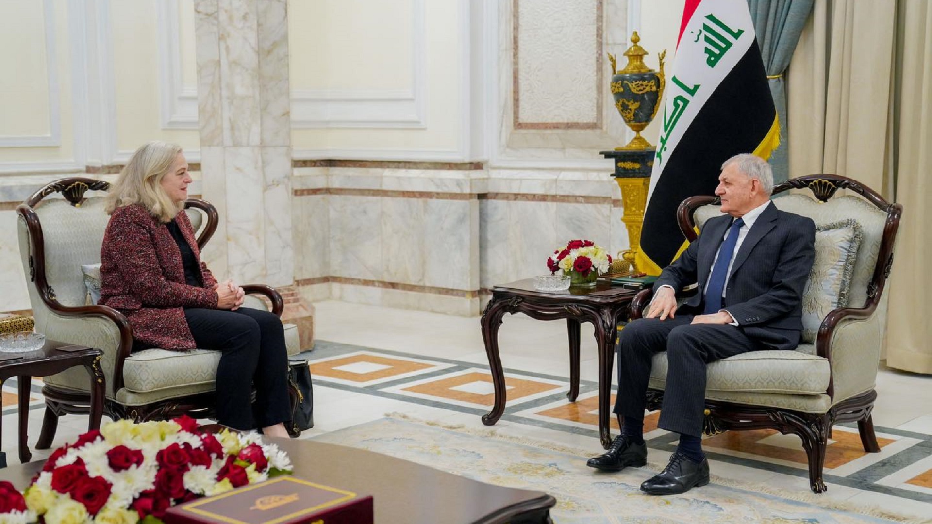 رئيس الجمهورية يلتقي السفيرة الأمريكية لدى العراق 
