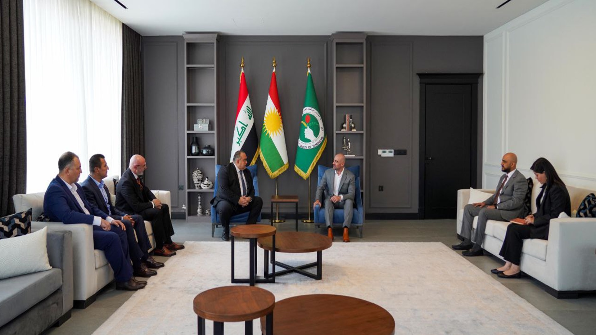 الرئيس بافل جلال طالباني يلتقي السفير الروماني لدى العراق 