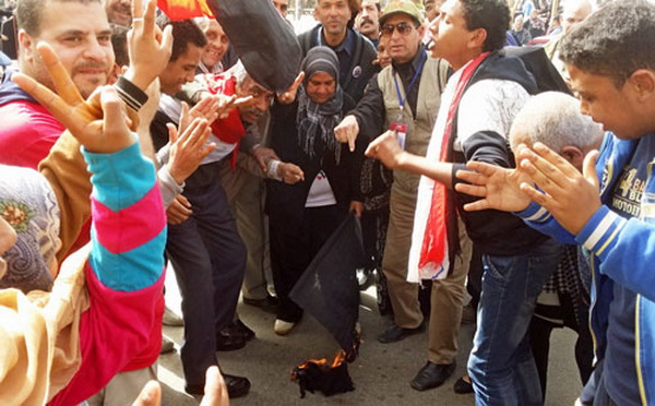 تظاهرة عارمة بالاسكندرية تندد بجرائم داعش 