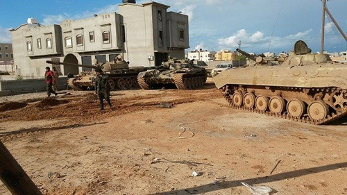 الجيش الوطني الليبي يحكِم سيطرته على معظم بنغازي