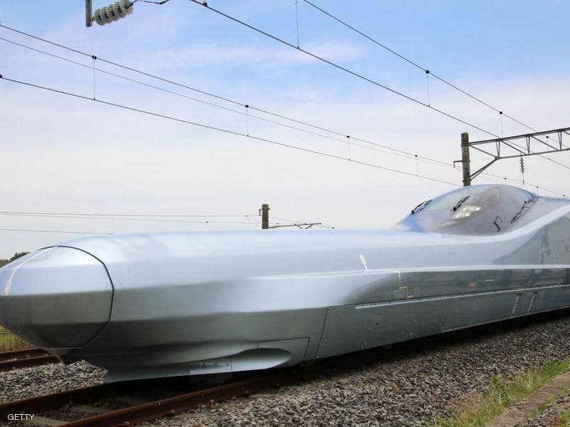 اليابان تحرك أسرع قطار بالعالم