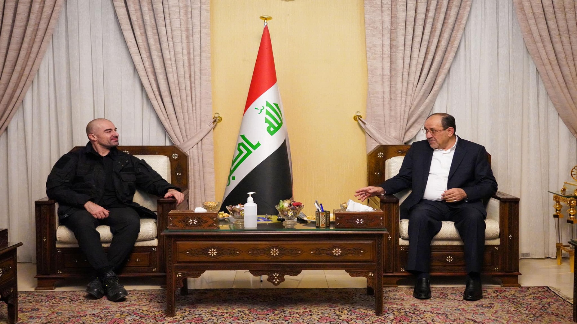 الرئيس بافل جلال طالباني يلتقي المالكي في بغداد 