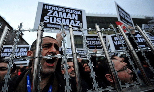 تركيا.. اعتقال 36 صحفيا
