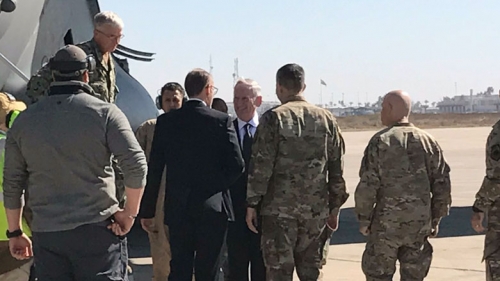 وزير الدفاع الأمريكي يصل بغداد