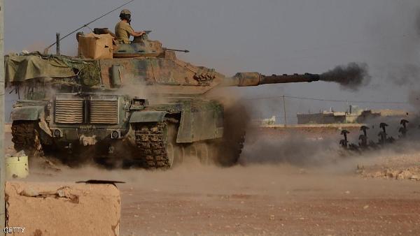 دبابة تركية تقصف مواقع داعش في سوريا