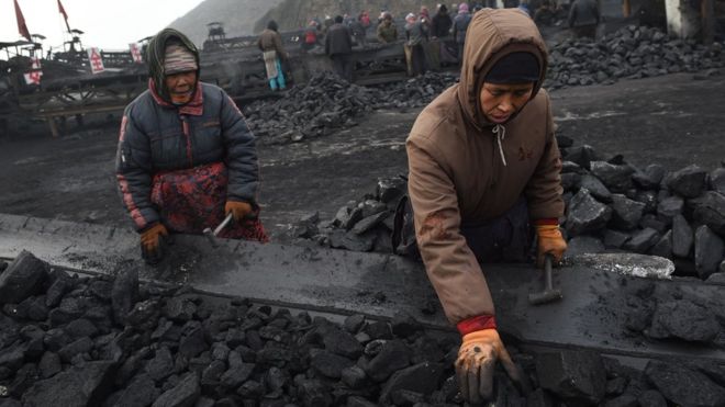 مقتل 21 شخصا بانهيار منجم فحم شمال غرب الصين
