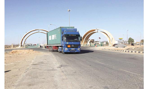 إستئناف حركة الشاحنات بين العراق والأردن