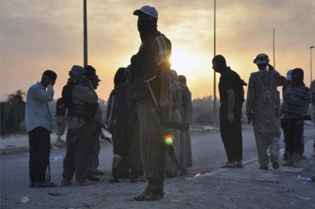 تقرير: داعش يستعبد 3500 شخص بالعراق