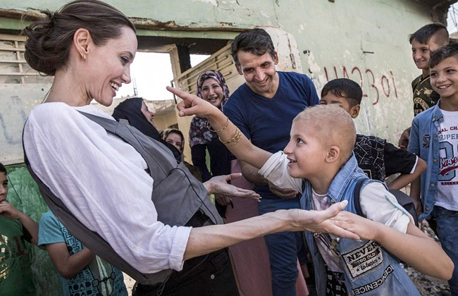 انجلينا جولي تتبرع بمليوني دولار لأهالي الموصل