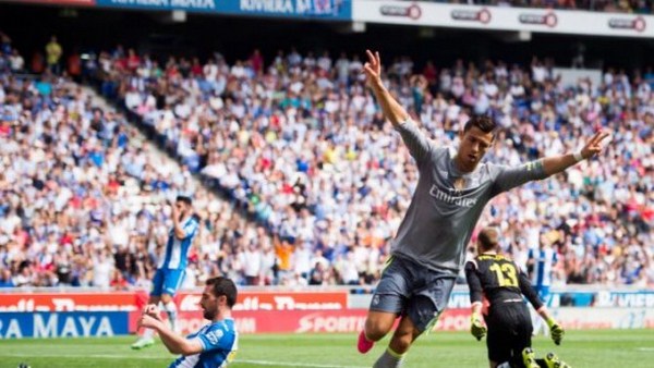 رونالدو يقود ريال مدريد لفوز كاسح على اسبانيول
