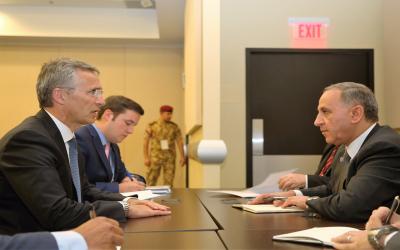 وزير الدفاع يبحث معركة تحرير الموصل مع أمين عام حلف الناتو 