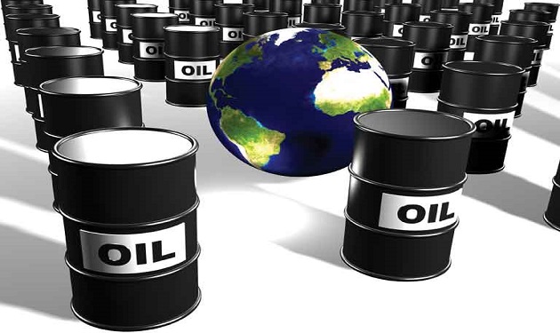 النفط يواصل ارتفاعه وتوقعات بتوازن السوق