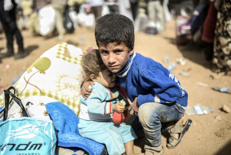 وفاة 1500 طفل في مخيمات النازحين