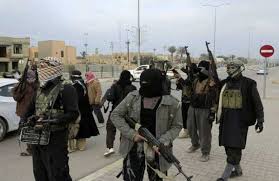 داعش يعدم صحفي و 4 نساء في الموصل