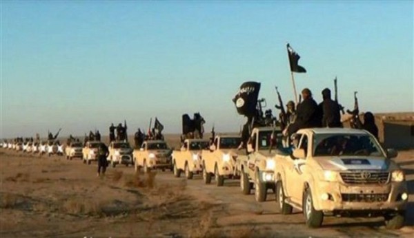 داعش يستقدم 200 عنصر من العراق إلى الرقة
