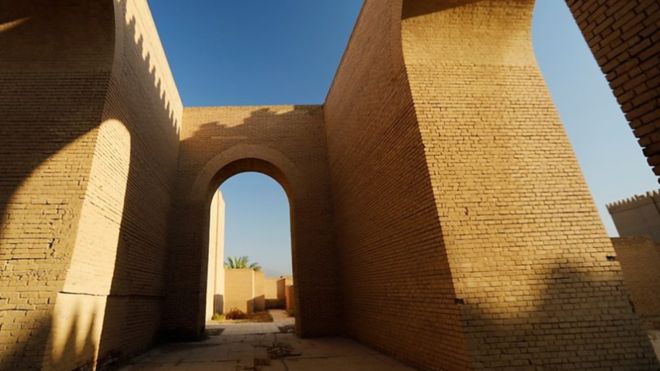 بي بي سي: صدام دمر مساحة كبيرة من بابل الأثرية
