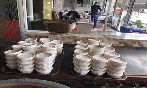 السليمانية.. مطعم يوزع 500 وجبة للقوات الأمنية