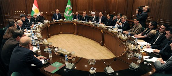 برهم صالح يجتمع مع الوزراء والنواب