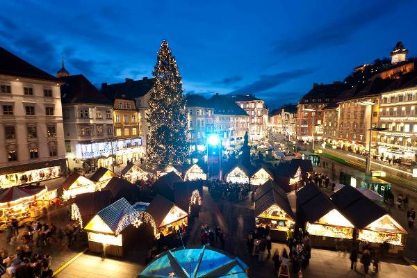 PUKmedia ينقل طقوس أعياد الميلاد في النمسا