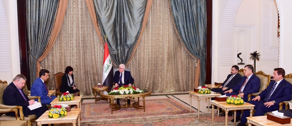 الرئيس معصوم يشيد بعلاقات الصداقة بين العراق وأرمينيا