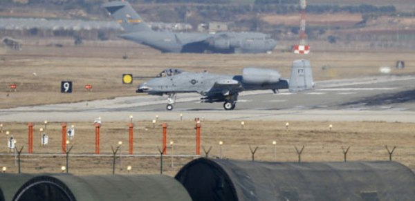 تركيا تنفي فتح قاعدة انجرليك أمام مقاتلات روسيا