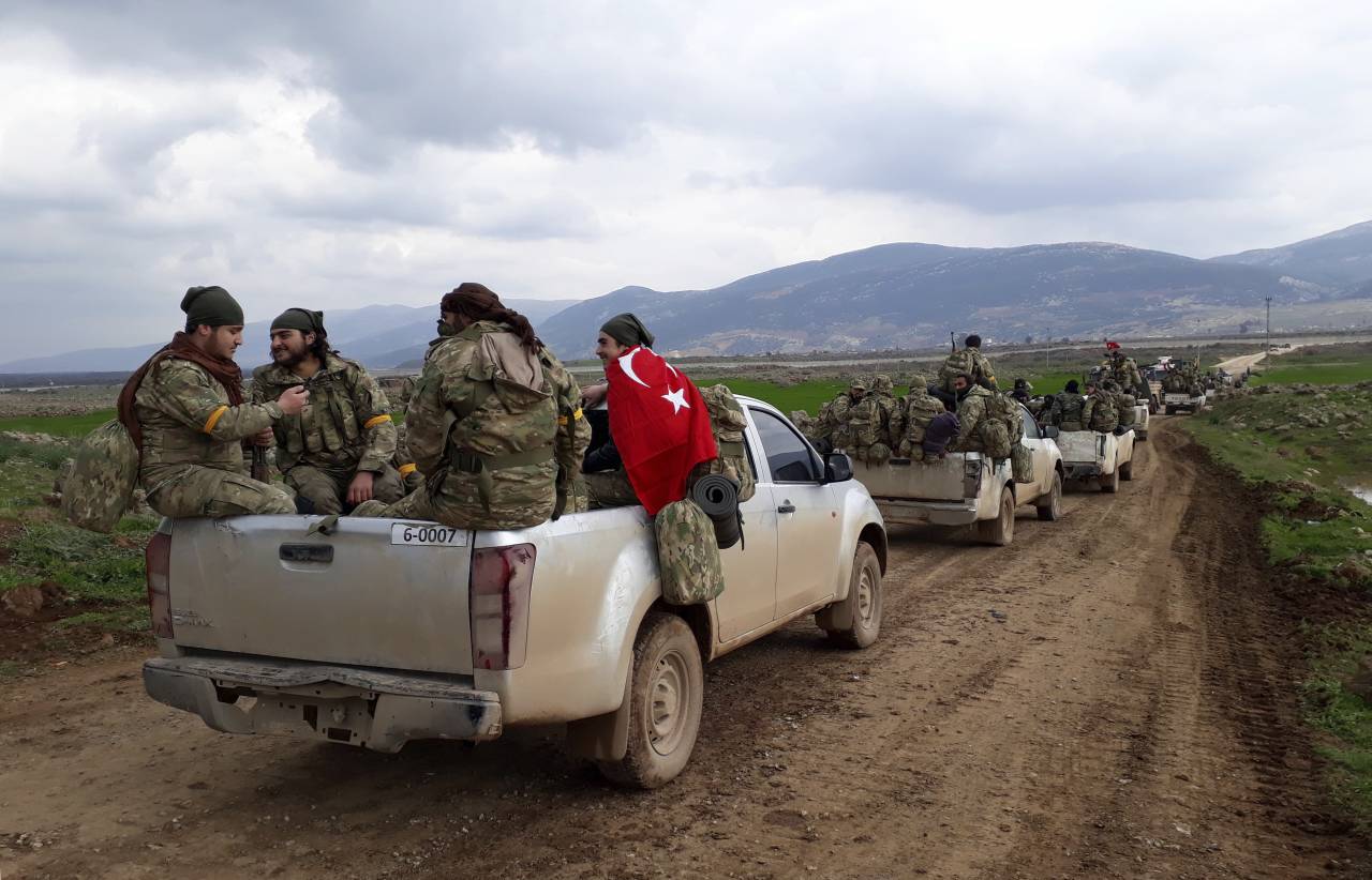 ارهابيون من المعارضة السورية يدعمهم الجيش التركي
