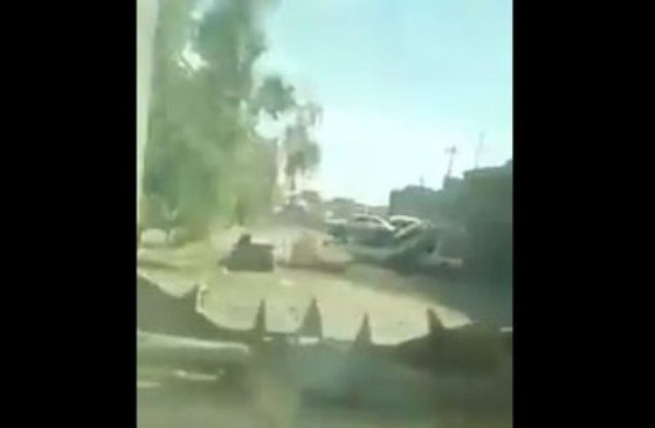 فيديو.. مقاتل يتصدى لعجلة مفخخة في الموصل