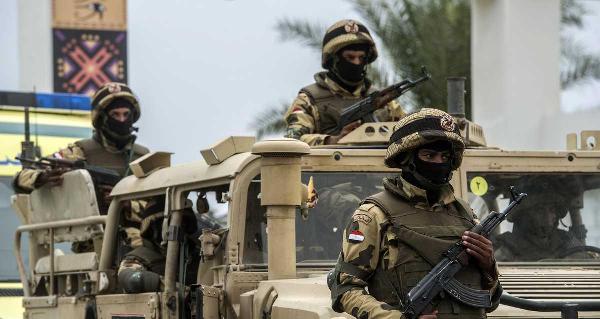 الجيش المصري يحبط هجوماً ويقتل خمسة مسلحين