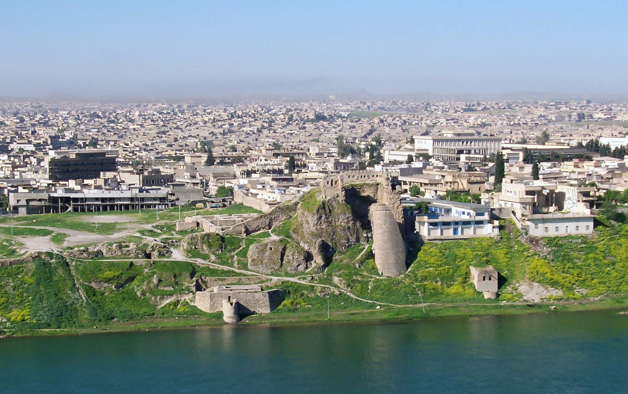 اليونامي تستثمر مليوني دولار في الموصل 