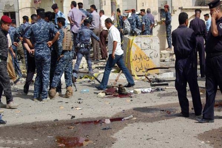  إصابة مدنيين بانفجار سيارة مفخخة شمالي بغداد