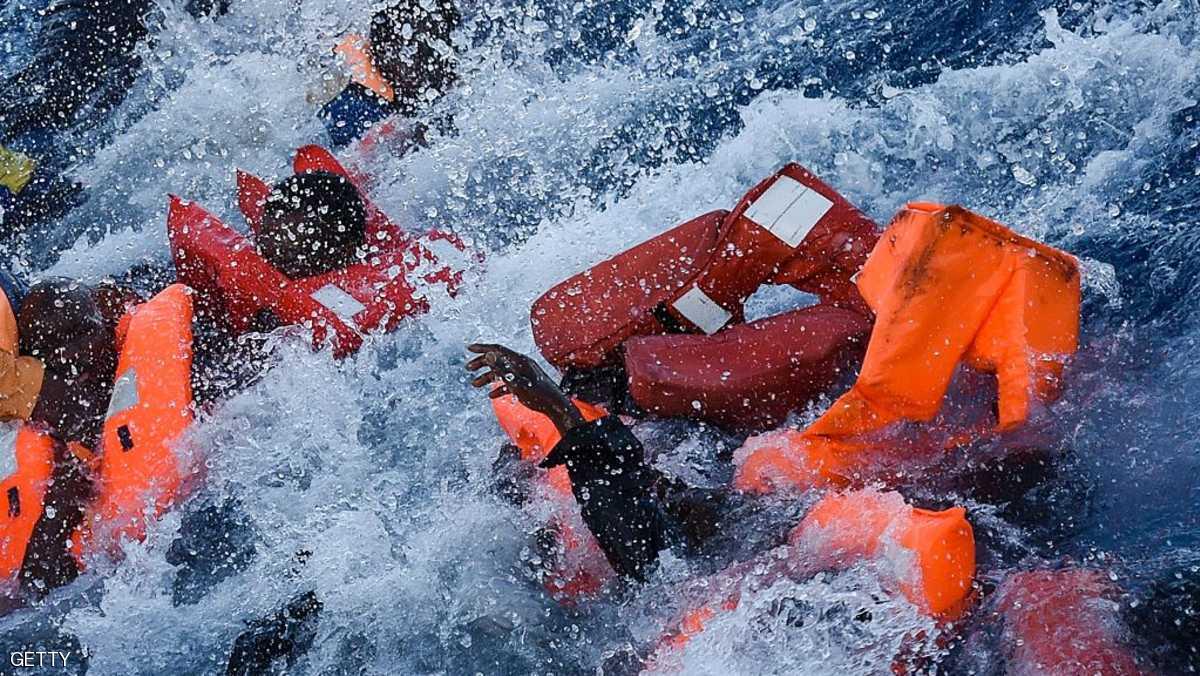 قتلى وعشرات المفقودين بغرق قارب مهاجرين في تركيا
