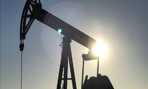 النفط يحوم دون ذروة 2019