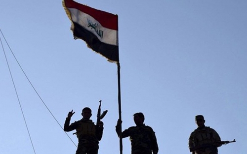 رفع العلم العراقي فوق القرى التي يتم تحريرها