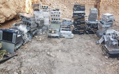 العثور على اجهزة إذاعة أعماق الداعشية في الموصل