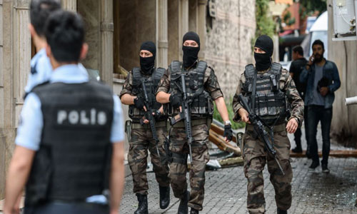 اعتقال 235 شخصا في اسطنبول