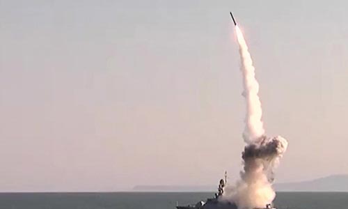 الاسطول الروسي يقصف اهدافا لداعش قرب تدمر