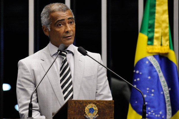روماريو سيترشح لرئاسة الاتحاد البرازيلي