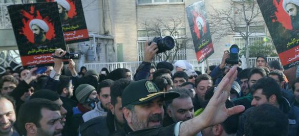 استمرار الاحتجاجات في ايران والبحرين على اعدام النمر
