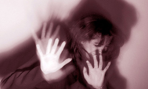 دعوات لتشريع قانون مناهضة العنف الأسري