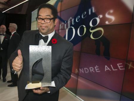 مؤلف مولود في ترينيداد يفوز بأكبر جائزة للرواية في كندا